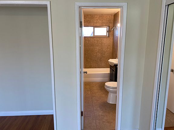 4th image of 4815 Persimmon Ave #De2b76e08