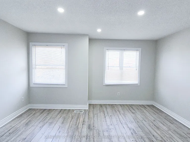 340 Perry Rd — Photo 16