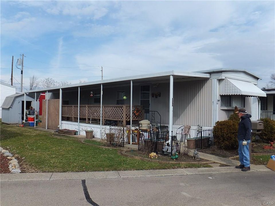 1st image of 67 Palace Dr