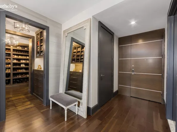 401 East 60th Street image 8 of 10