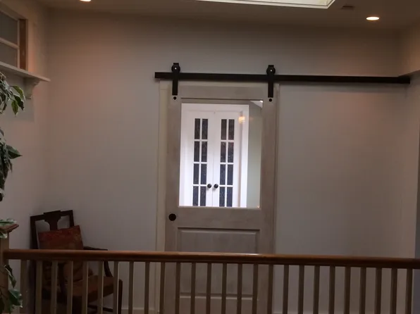 109 W Meadowbrook Ln, Staatsburg, NY 12580