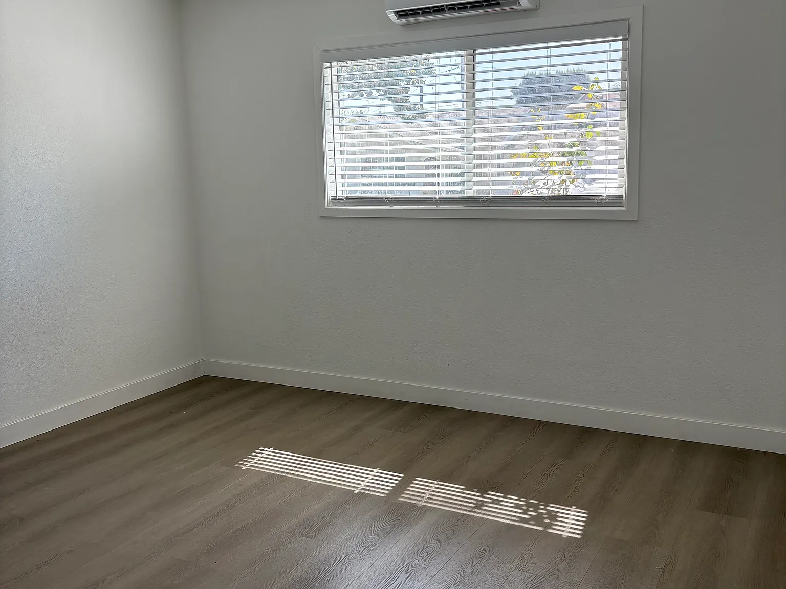 2 bed, 750 sqft, $2,600 — Photo 4