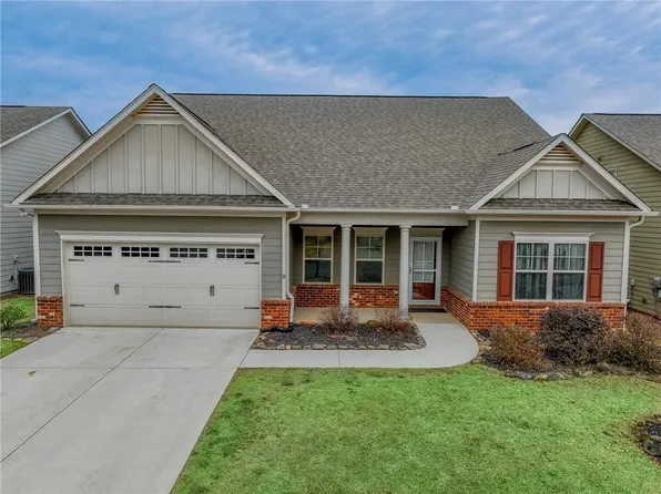 4666 Summerview Dr, Gainesville, GA 30504