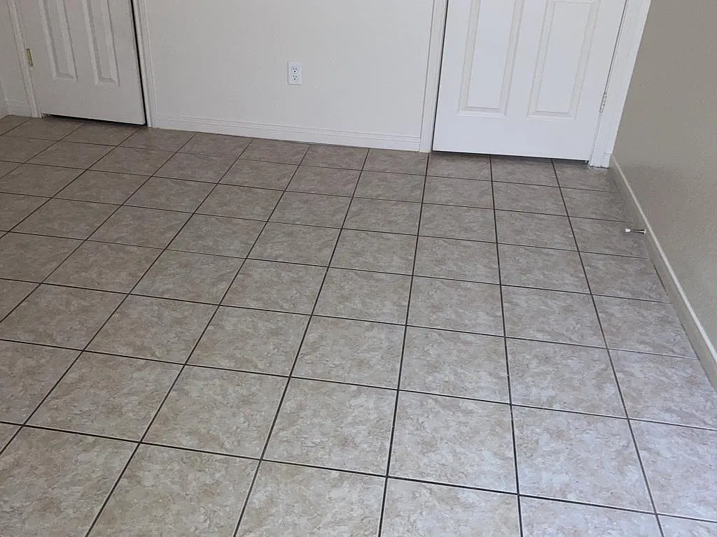 3 bed, 1241 sqft, $1,465 — Photo 4