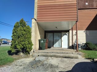15901 Debra Dr, Oak Forest, IL 60452