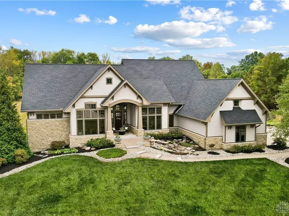 4453 Sunset Ct, Bellbrook, OH 45305