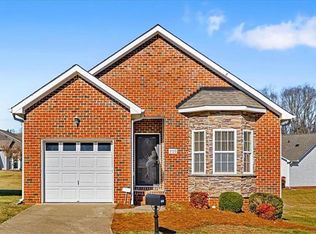 705 Charles Conner Dr, Kernersville, NC 27284