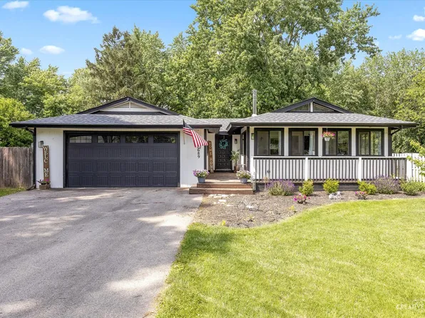 689 Lasalle Dr, Somonauk, IL 60552