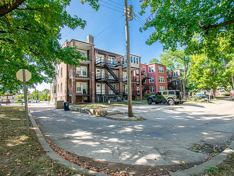 710 Leland Ave #2S — Photo 54