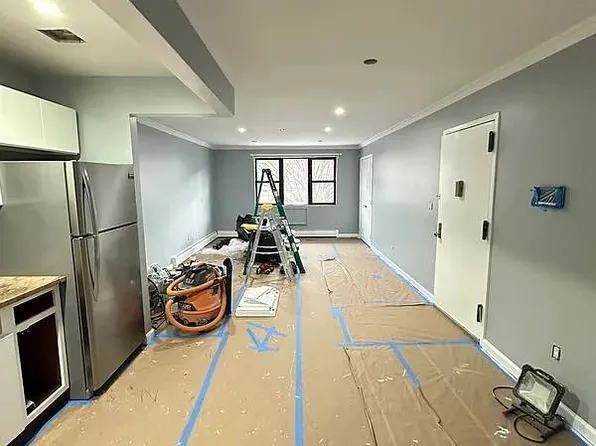 105 Madison Street image 1 of 16