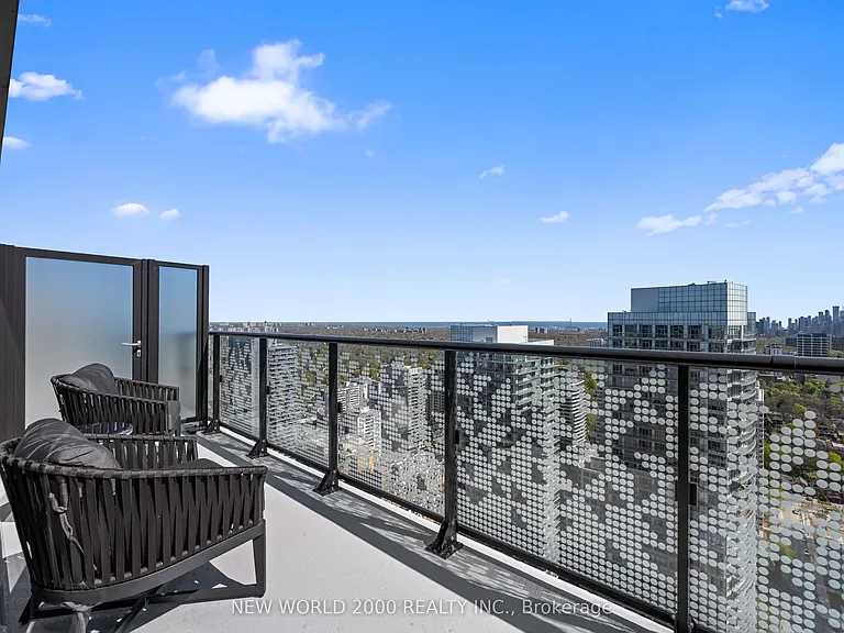 101 Roehampton Ave #2213 — Photo 31
