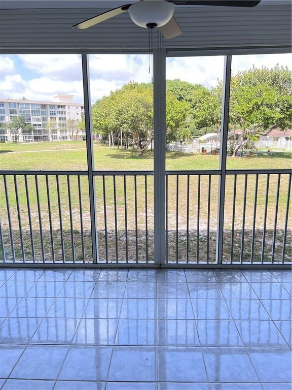 3000 S Course Dr APT 209, photo 4