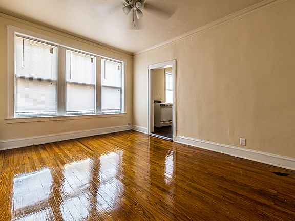 4th image of 212 E 69th Pl #Wait3b