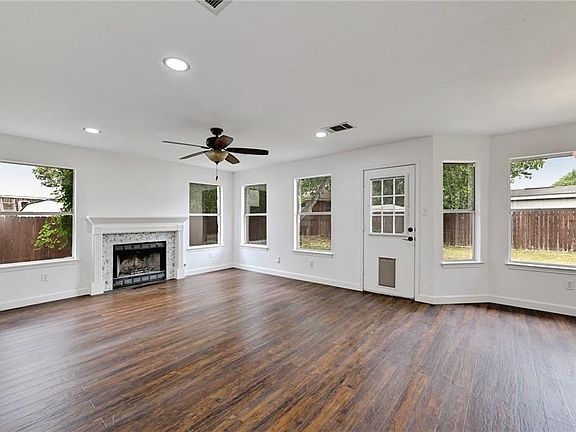 5th image of 1505 Vaughter Ln
