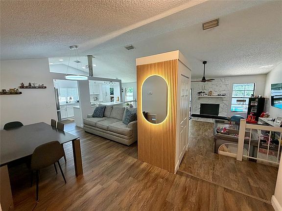 4th image of 15306 WINTERWIND DRIVE