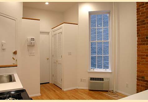 4th image of 316 E 82nd St APT 1RE