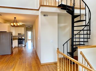 1219 W Erie St #3B, Chicago, IL 60642