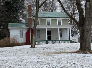 13524 White School Rd, Roscoe, IL 61073