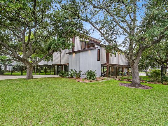 2nd image of 2154 Cove Park Drive