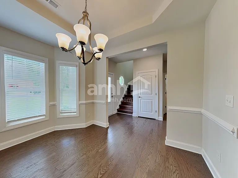 409 Forest Glen Dr — Photo 8