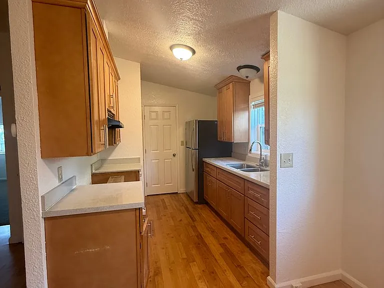 21 Pierson Street — Photo 6