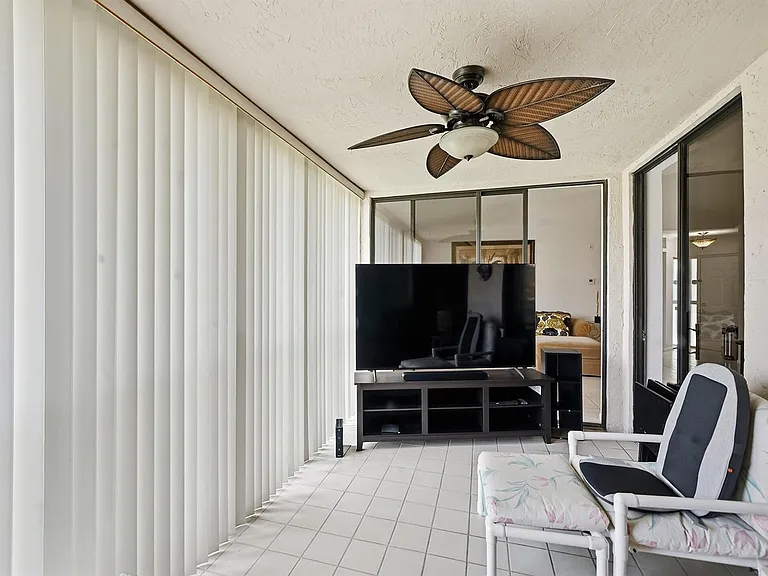 5395 Firenze Dr #K — Photo 19