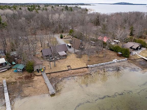 3rd image of 344 Perry Ave