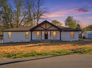 104 Division St, Normandy, TN 37360