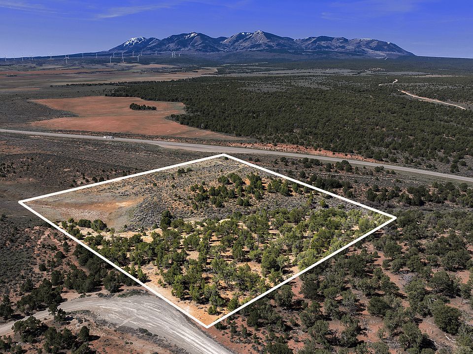 1st image of 872 S Hideaway Cv