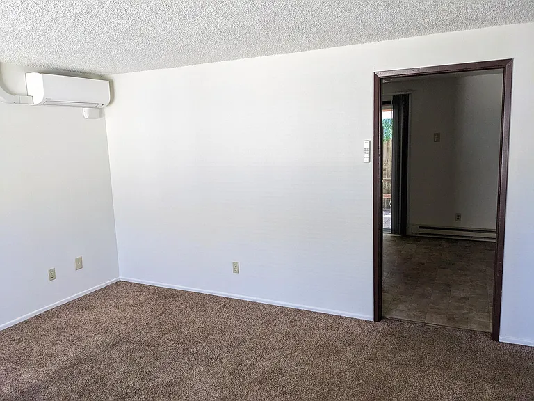 1338 Main St #2 — Photo 4
