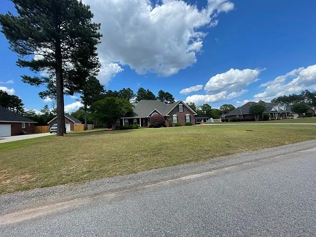795 Orlando Cir — Photo 2