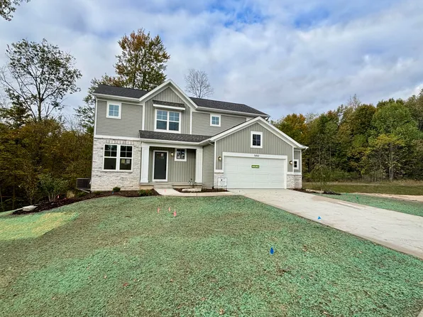 5850 Valley Point Dr SE, Caledonia, MI 49316