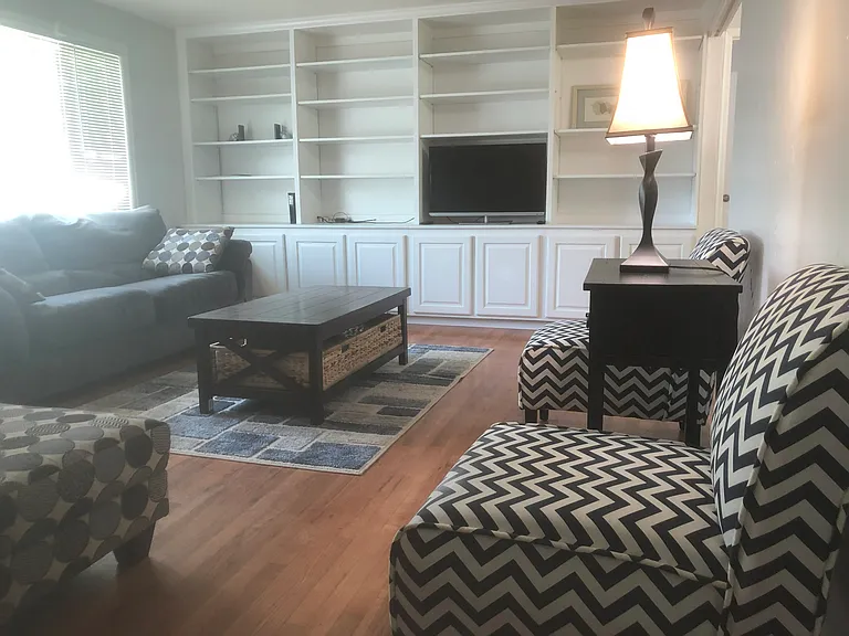 2418 W Malad St — Photo 21