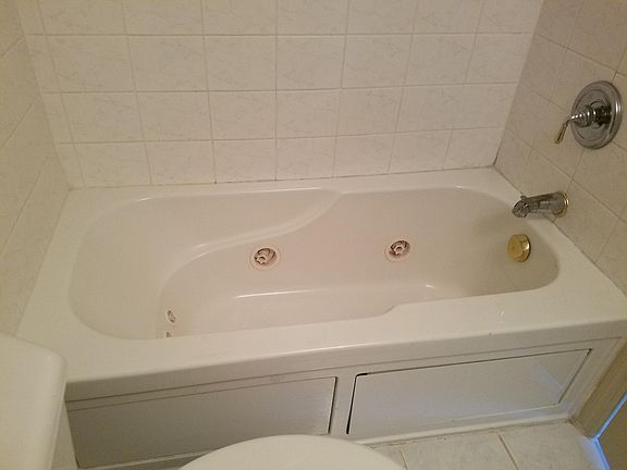 3rd image of 11529 Jade Ln SE