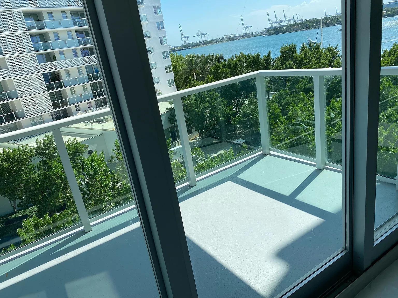 Studio, 548 sqft, $2,650 — Photo 2