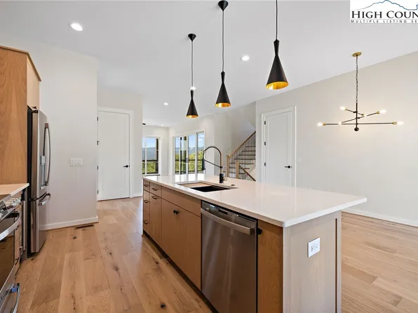 208 Calico Court, Boone, NC 28607