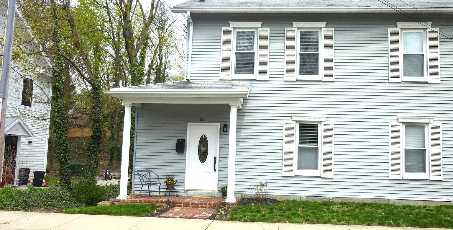 351 Ferry St photo 1
