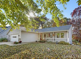 6667 Estate Dr SW, Byron Center, MI 49315