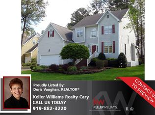 1006 Fairfax Woods Dr, Apex, NC 27502