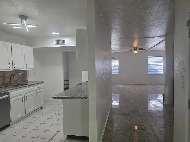 7817 Summerglen Rd — Photo 17