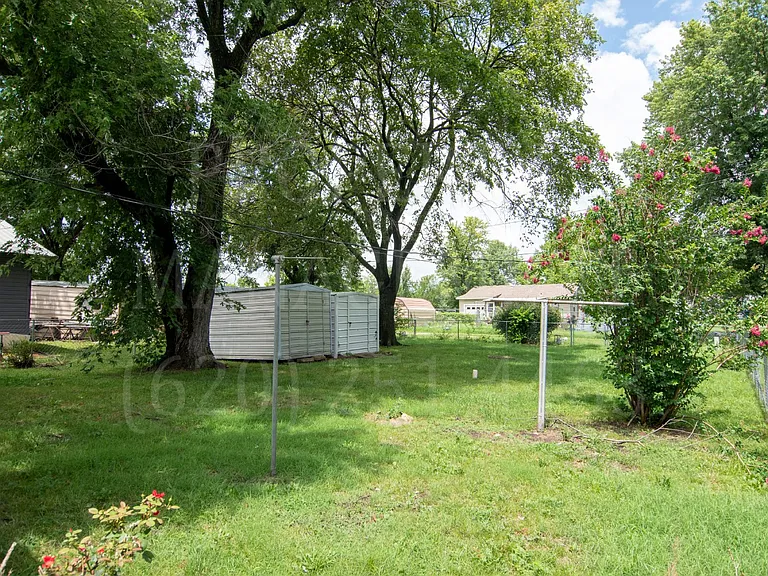 118 W Jackson St — Photo 22