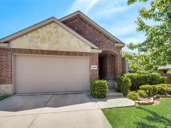 8708 Whirlwind Trl, Aubrey, TX 76227