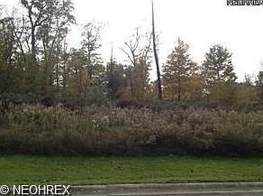 2nd image of 218 Howland Terrace Blvd