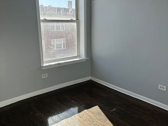 2nd image of 351-357 S Homan Ave #3350-2