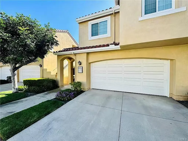 2444 Paseo Circulo — Photo 2