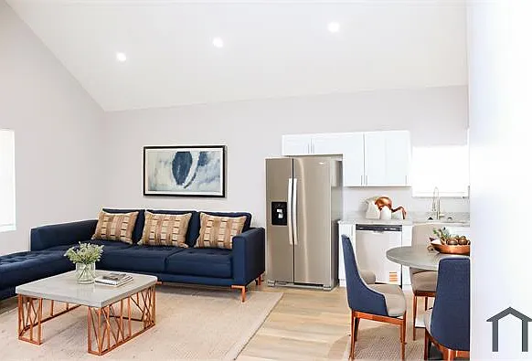 3 bed, 1250 sqft, $1,830 — Photo 4