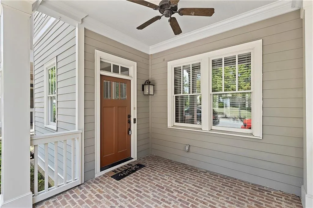 3 bed, 4.5 bath, 2881 sqft, $3,800 — Photo 2