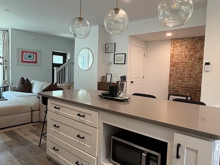 1367 Fry Ave — Photo 6