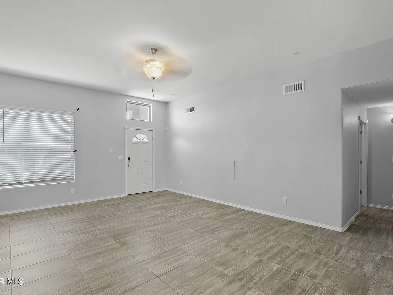 4 bed, 2.0 bath, 1504 sqft, $1,950 — Photo 3