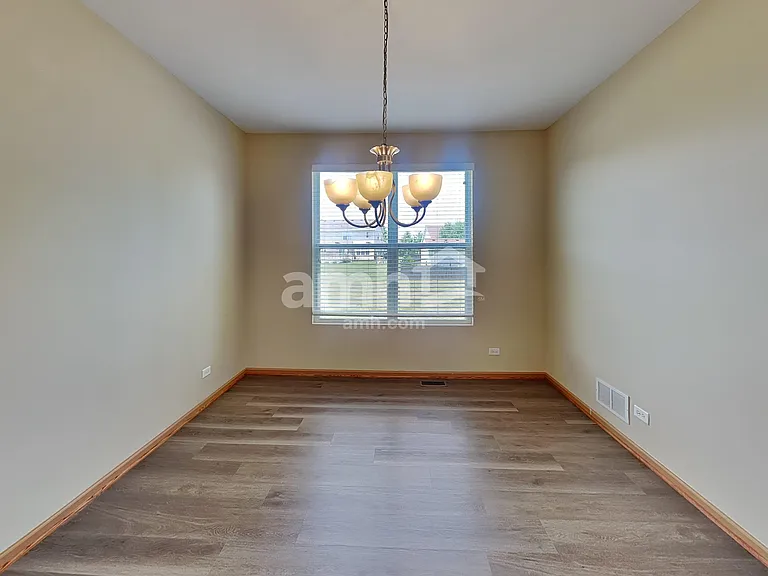 2771 Cranston Cir — Photo 6